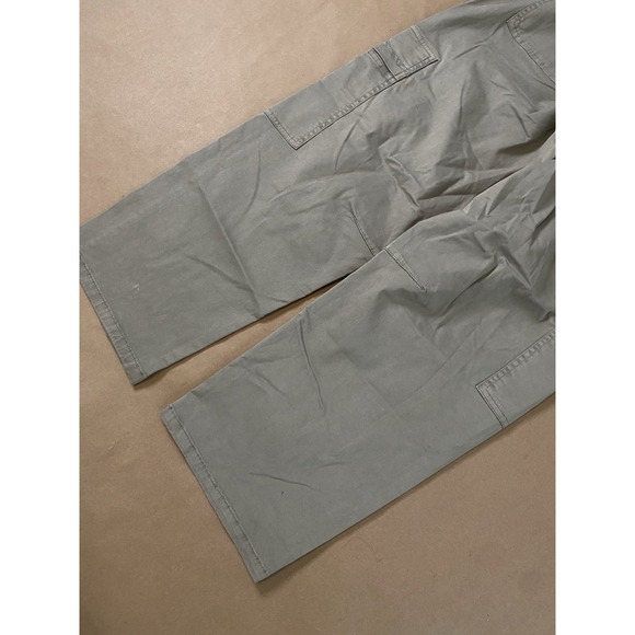 Universal Thread ( 0 ) Olive Mid-Rise Barrel Leg Utility Cargo Pants Women - Picture 8 of 13